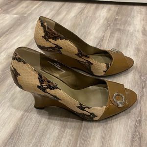 Beautiful Falchi Snakeskin Gold Brown Heels Wedges